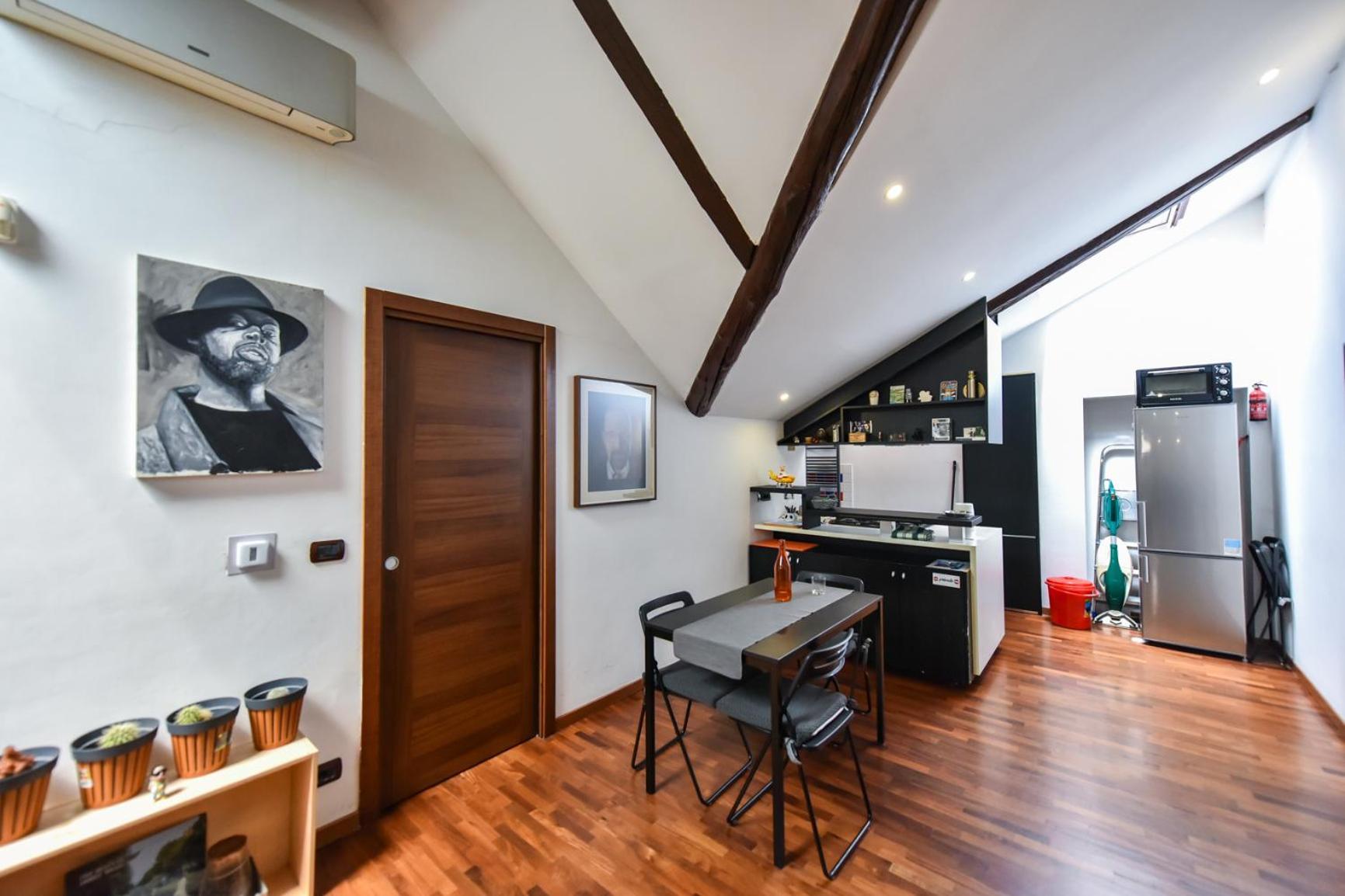 Modern Apartment Piazza Statuto Porta Susa Fs Torino Eksteriør billede