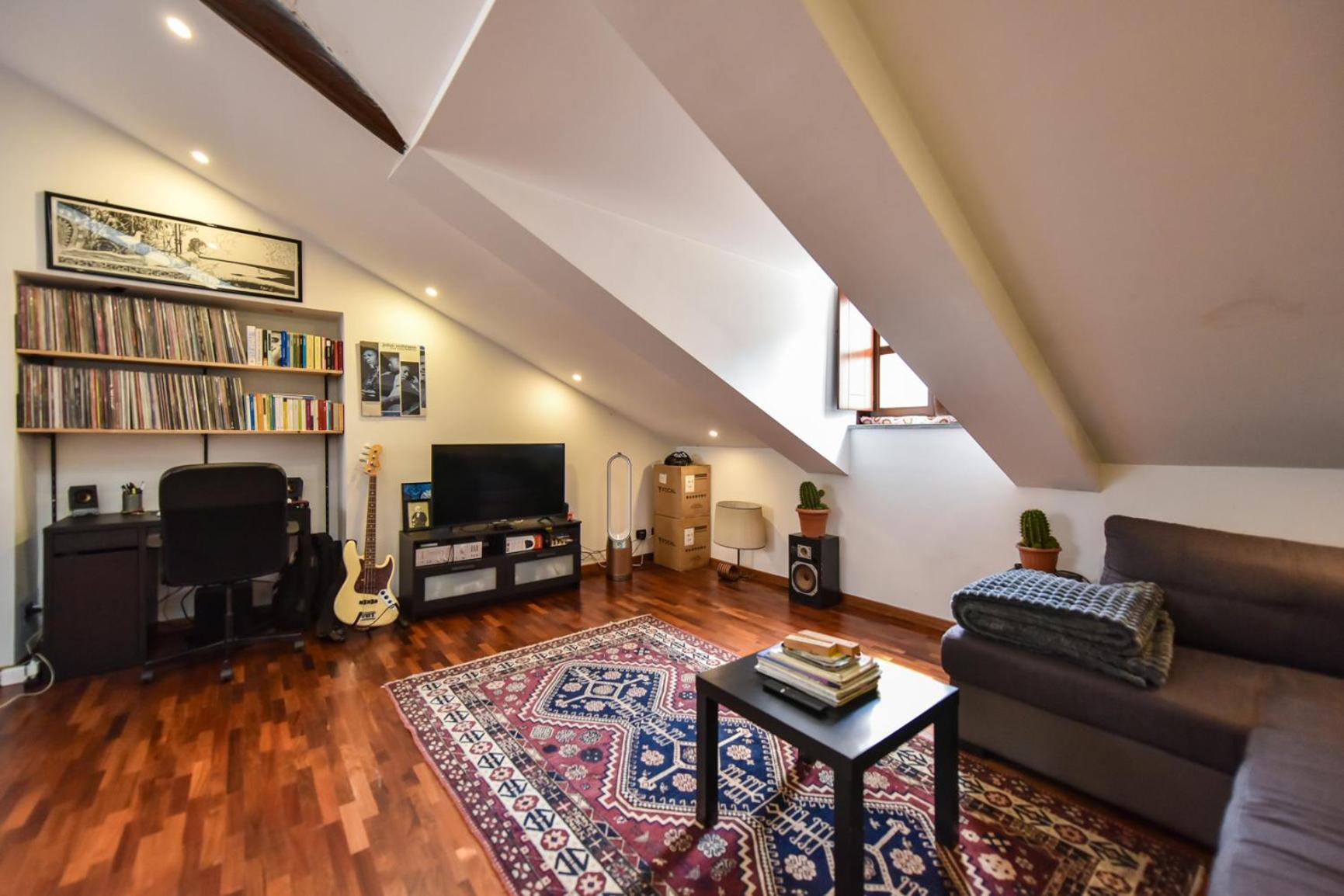 Modern Apartment Piazza Statuto Porta Susa Fs Torino Eksteriør billede