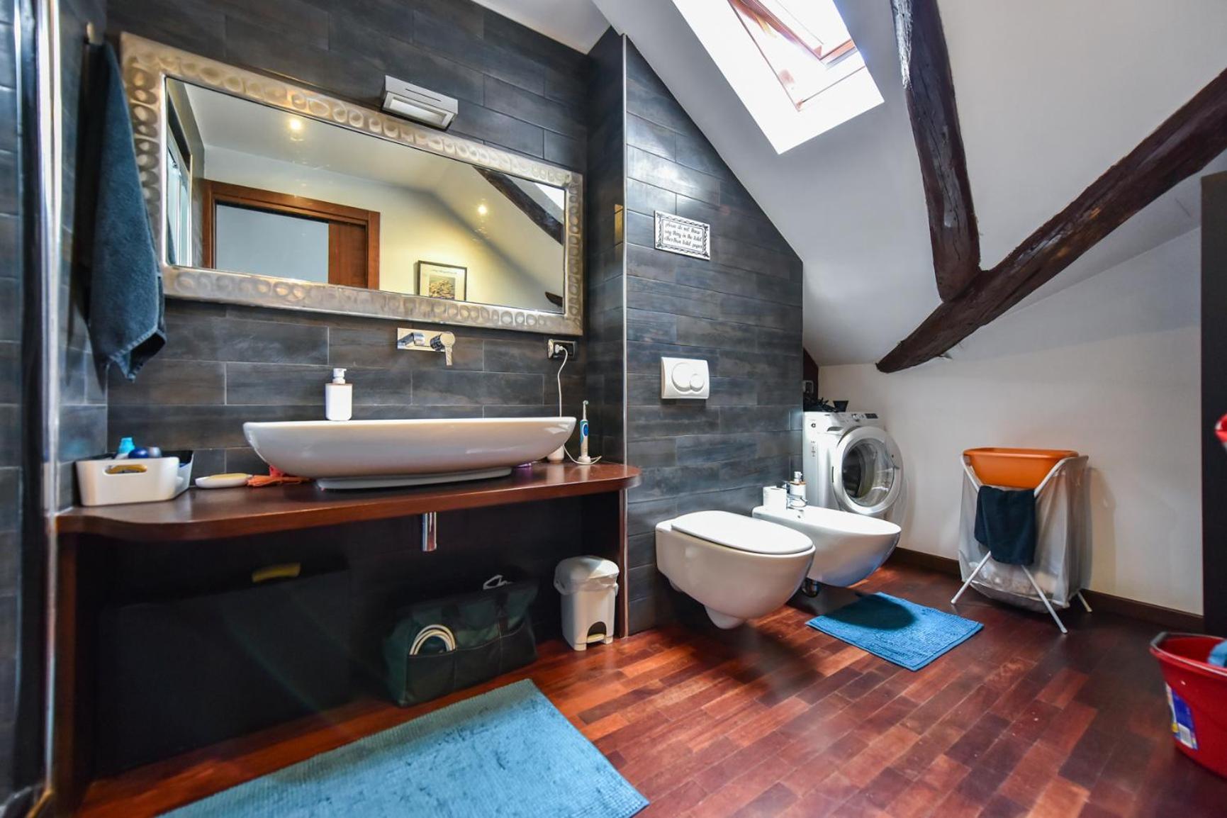 Modern Apartment Piazza Statuto Porta Susa Fs Torino Eksteriør billede