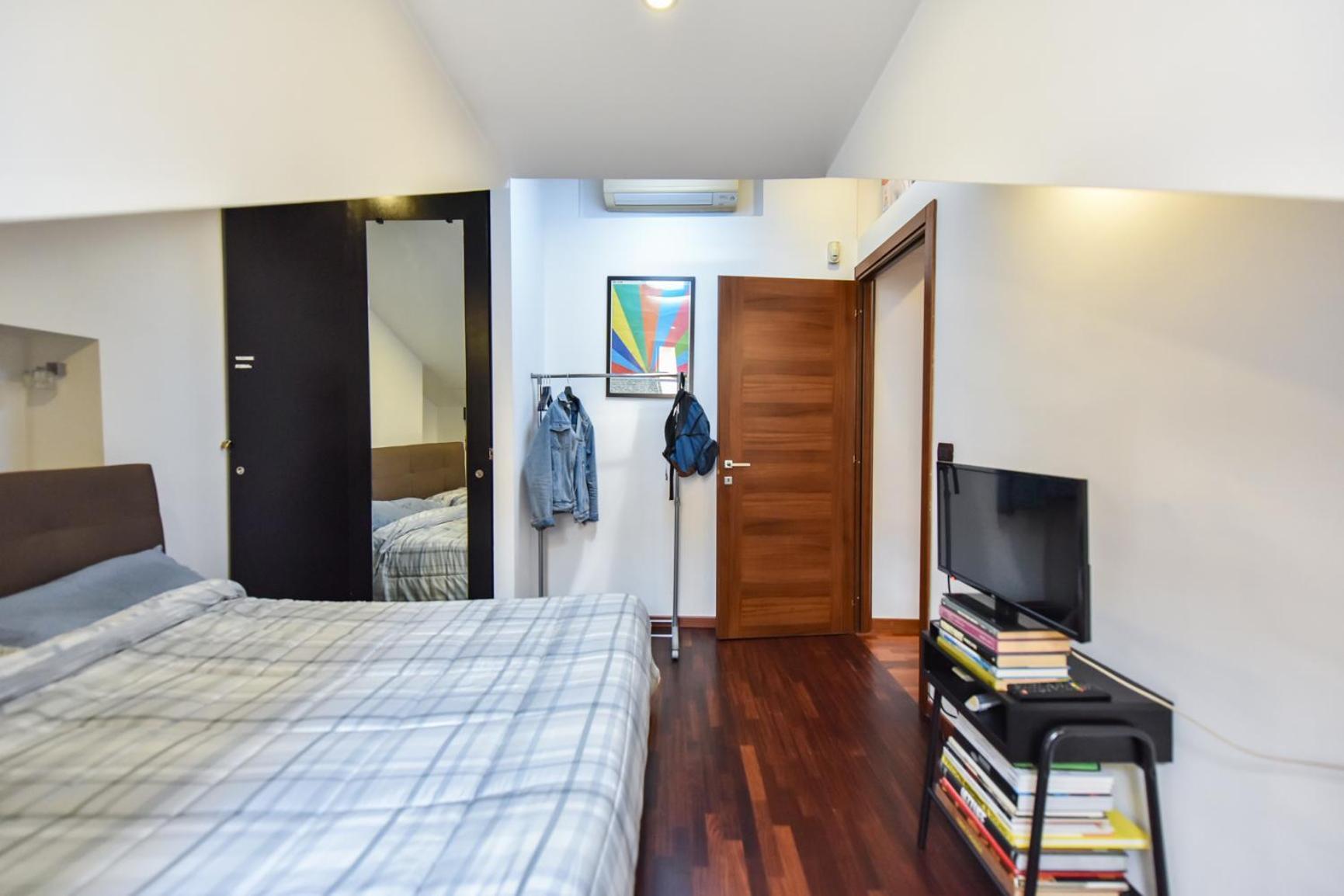 Modern Apartment Piazza Statuto Porta Susa Fs Torino Eksteriør billede