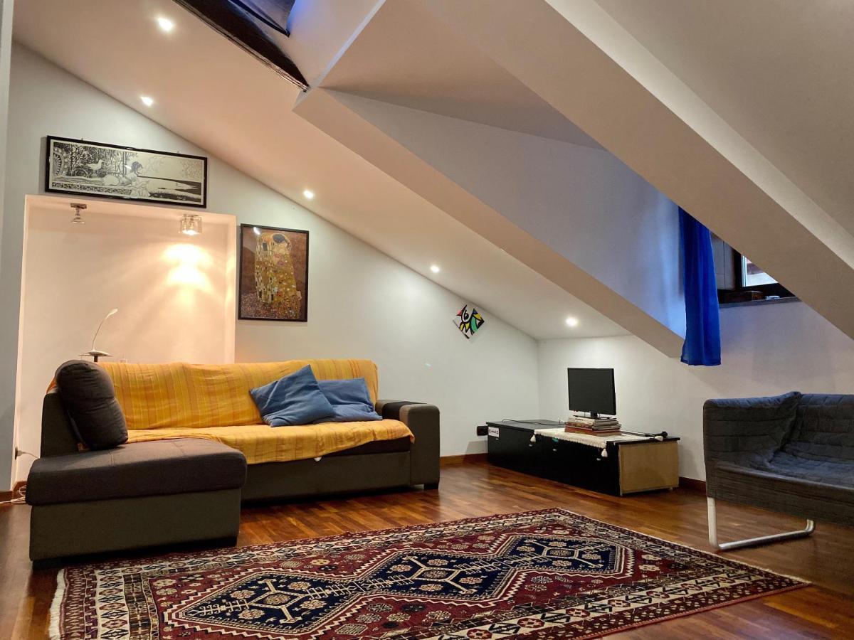 Modern Apartment Piazza Statuto Porta Susa Fs Torino Eksteriør billede